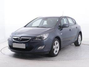 Opel Astra - 2010