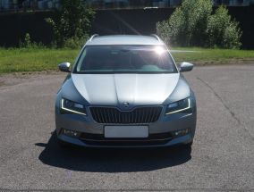 Škoda Superb - 2017