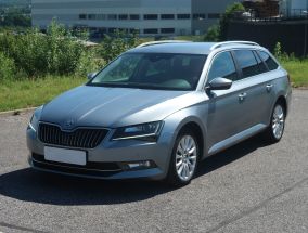 Škoda Superb - 2017
