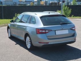 Škoda Superb - 2017
