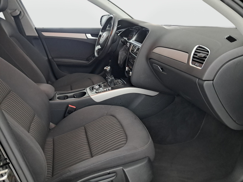 Audi A4, 2012