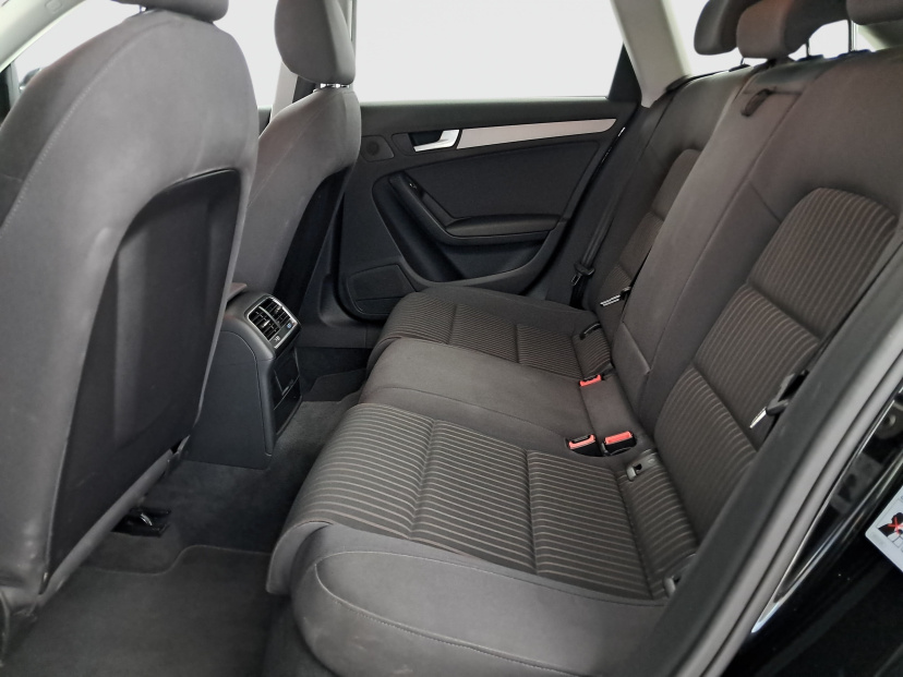 Audi A4, 2012