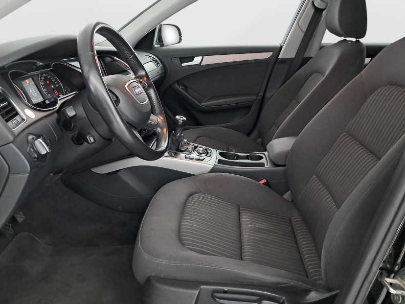 Audi A4, 2012