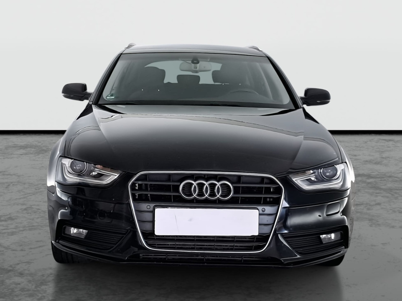 Audi A4, 2012