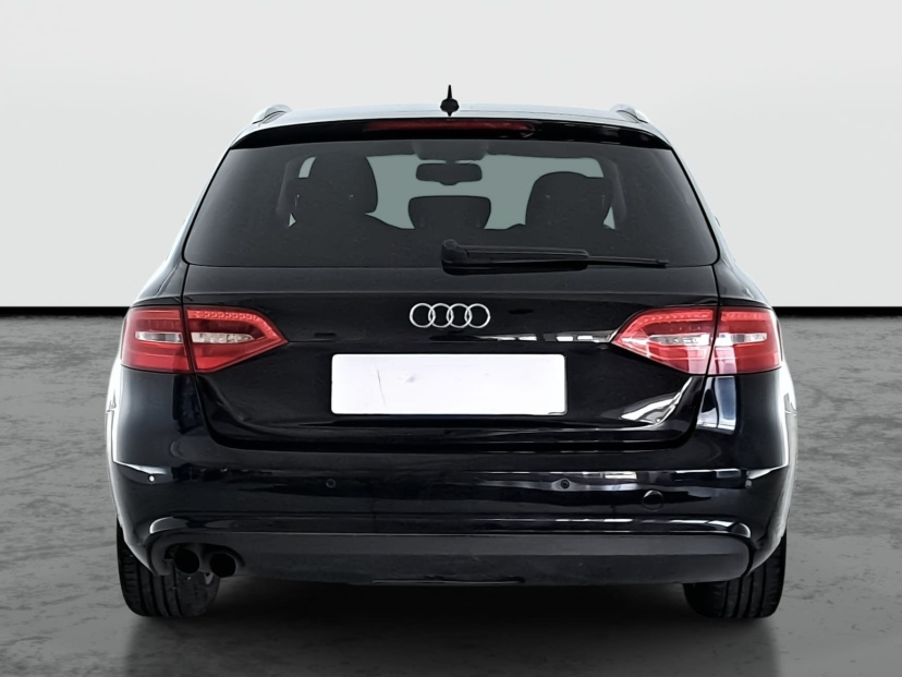 Audi A4, 2012