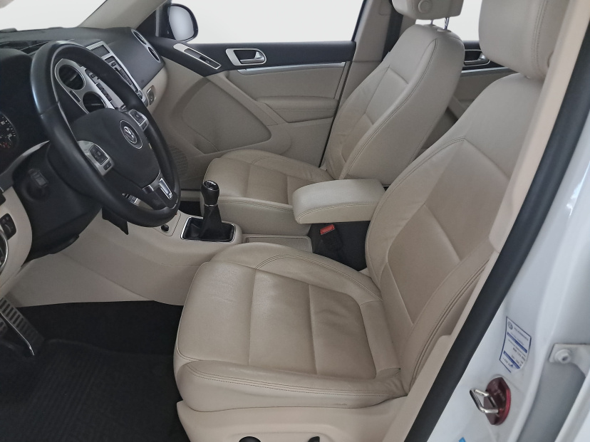 Volkswagen Tiguan, 2014