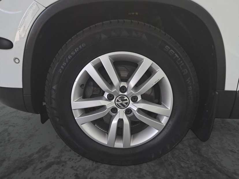 Volkswagen Tiguan, 2014