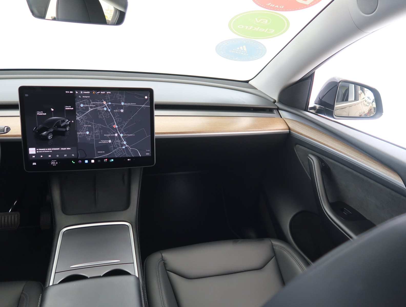 Tesla Model Y Long Range AWD – fotografie 11
