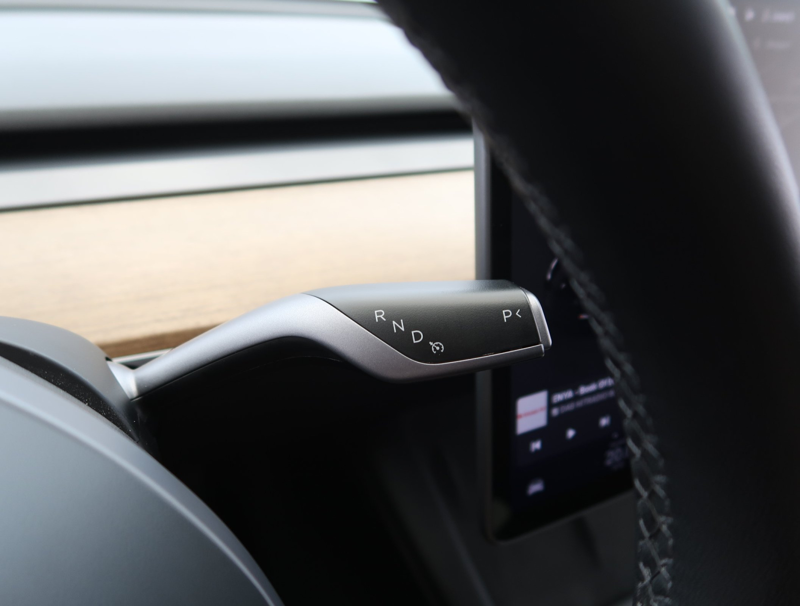 Tesla Model Y Long Range AWD – fotografie 18