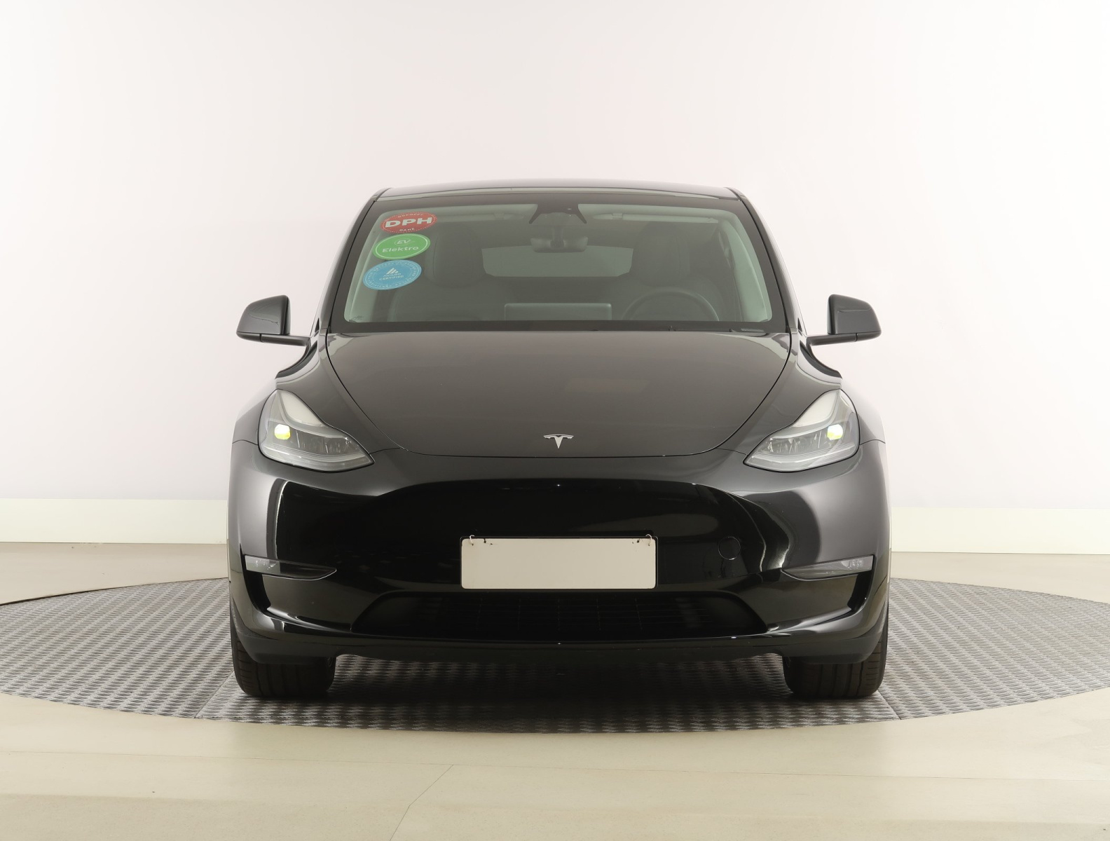 Tesla Model Y Long Range AWD – fotografie 2
