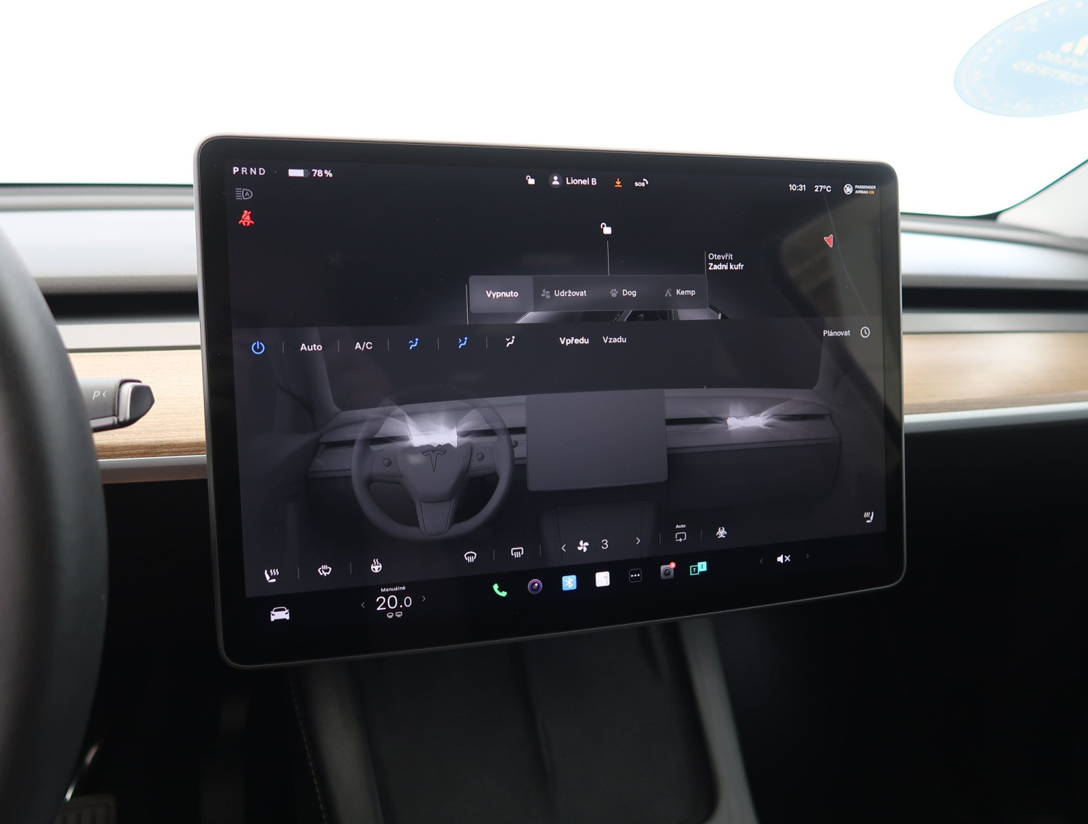 Tesla Model Y Long Range AWD – fotografie 22