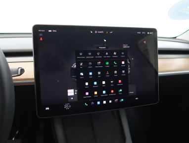 Tesla Model Y - 2023