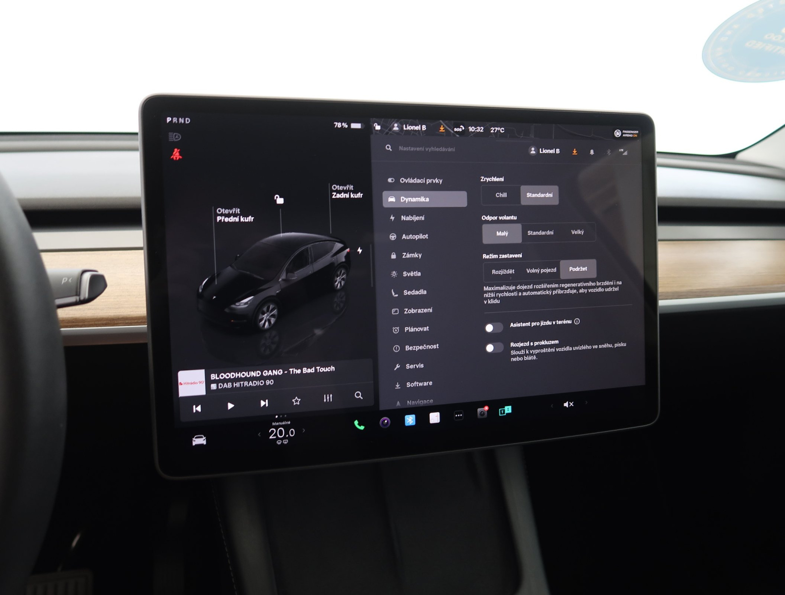 Tesla Model Y Long Range AWD – fotografie 26