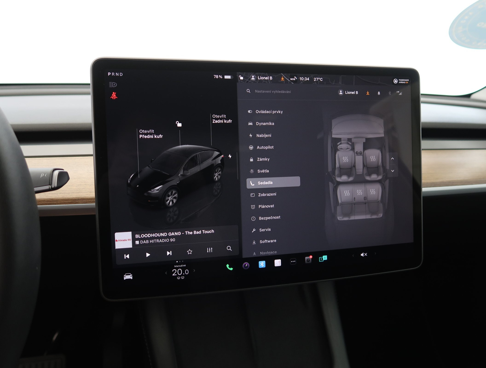 Tesla Model Y Long Range AWD – fotografie 30