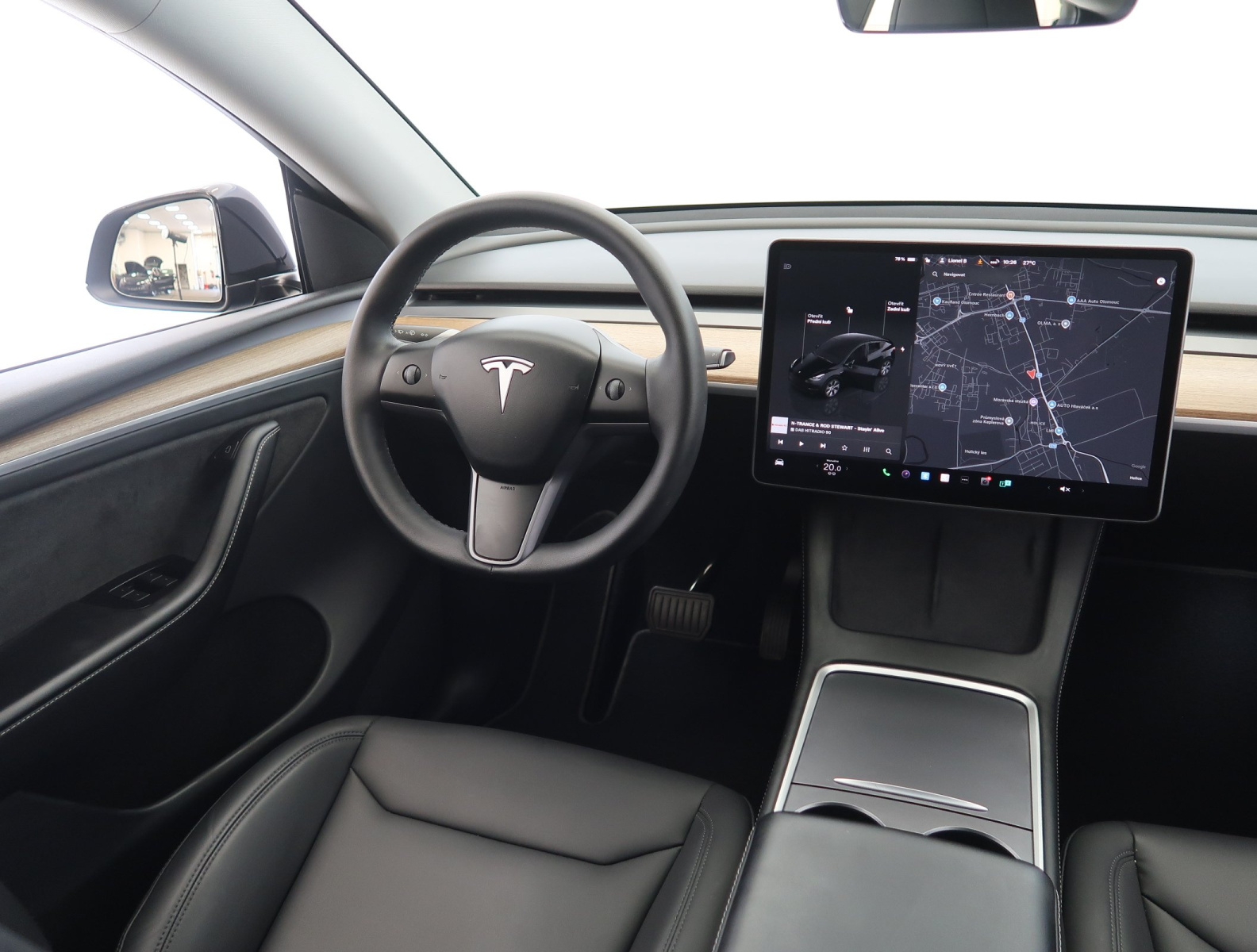Tesla Model Y Long Range AWD – fotografie 9