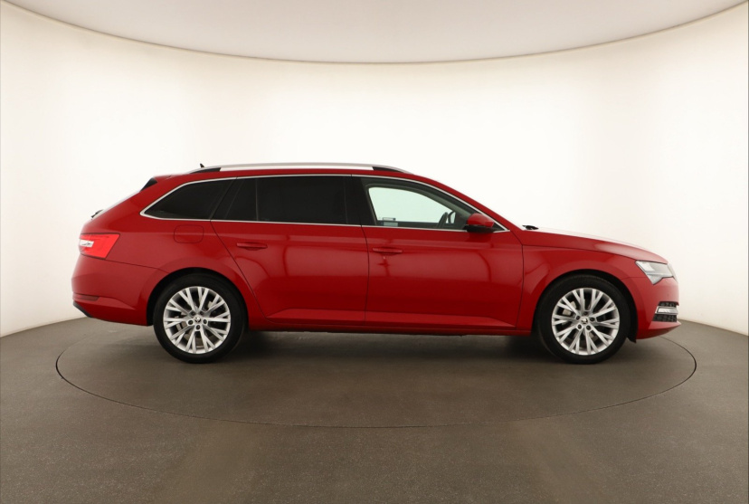 Škoda Superb, 2022