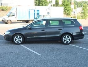 Volkswagen Passat - 2010
