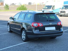 Volkswagen Passat - 2010