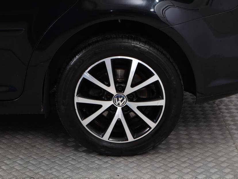 Volkswagen Touran, 2010