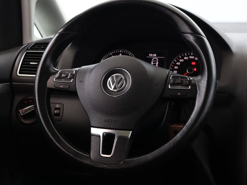Volkswagen Touran, 2010