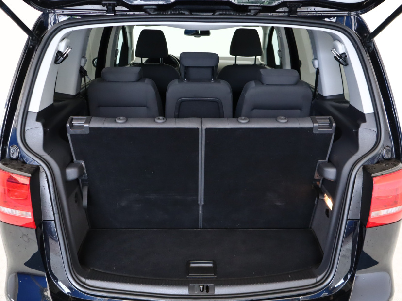 Volkswagen Touran, 2010