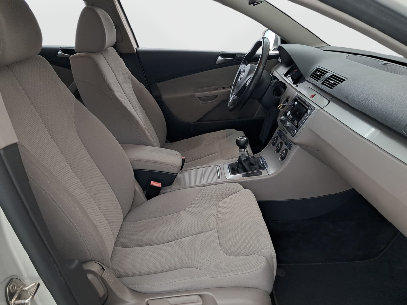 Volkswagen Passat, 2009