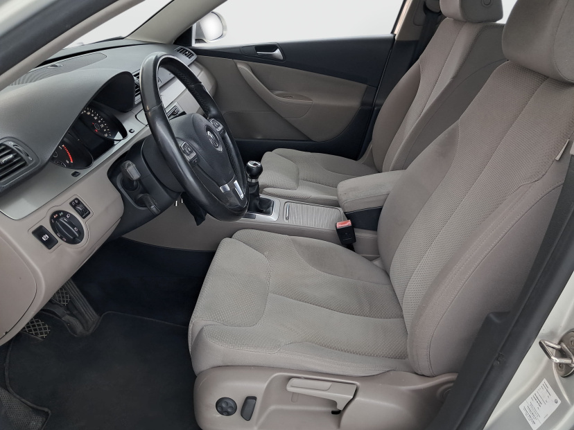 Volkswagen Passat, 2009