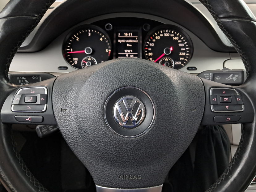 Volkswagen Passat, 2009