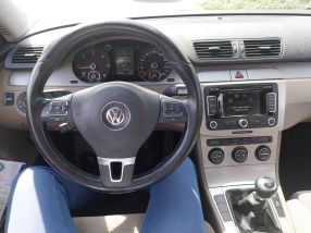 Volkswagen Passat - 2009