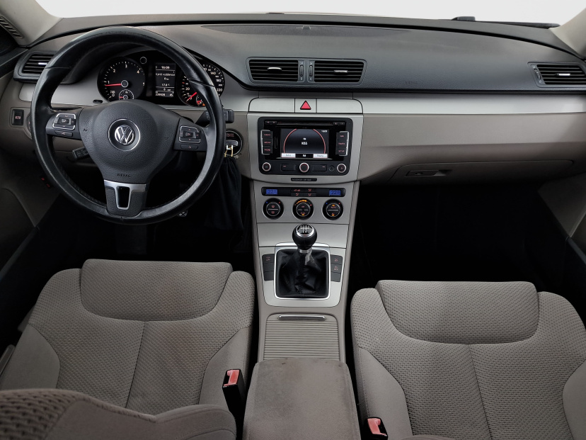 Volkswagen Passat, 2009