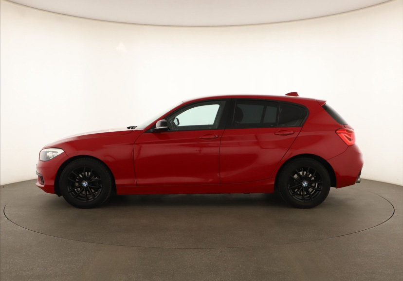 BMW 1, 2015