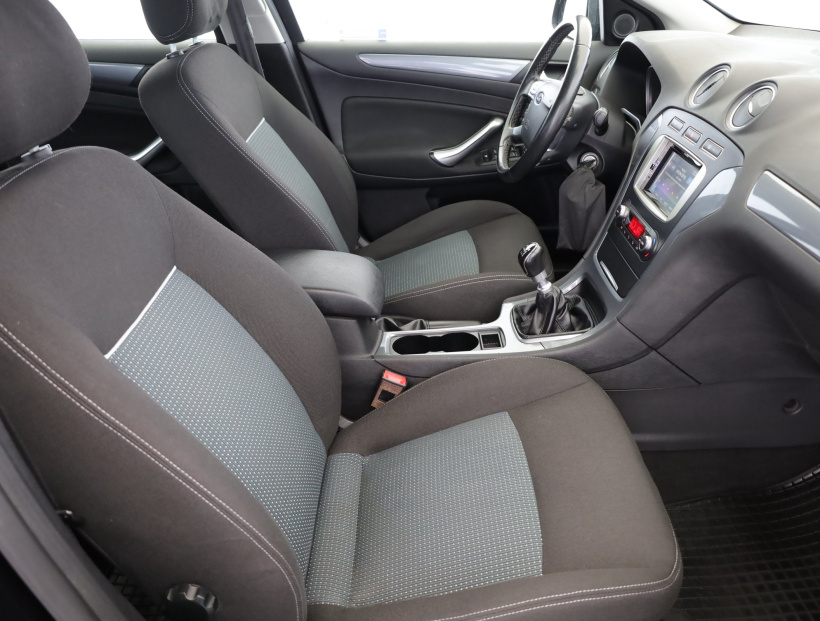 Ford Mondeo, 2013