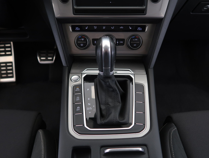 Volkswagen Passat, 2016