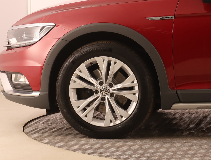 Volkswagen Passat, 2016