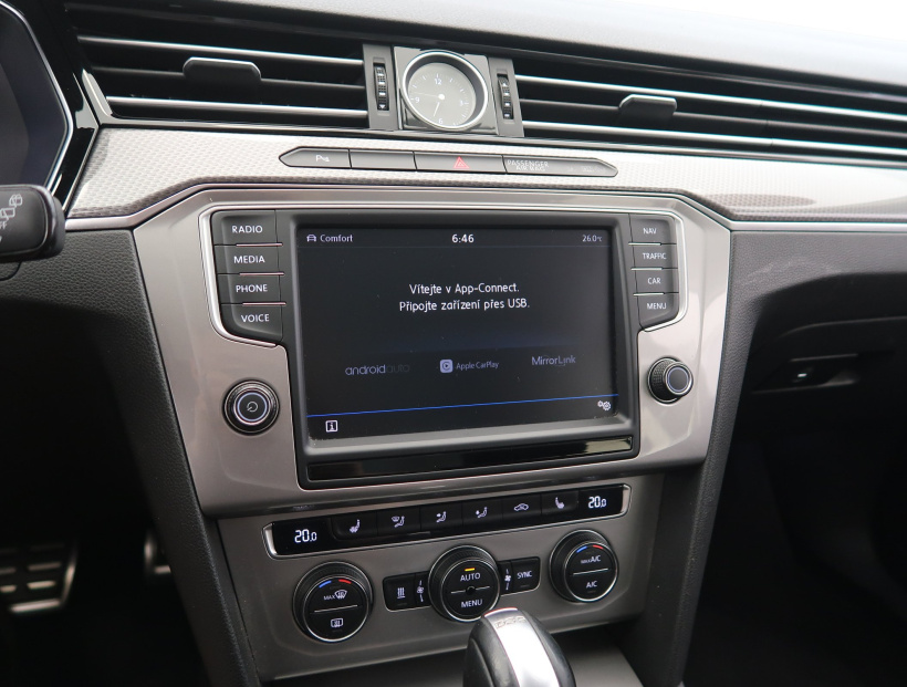 Volkswagen Passat, 2016
