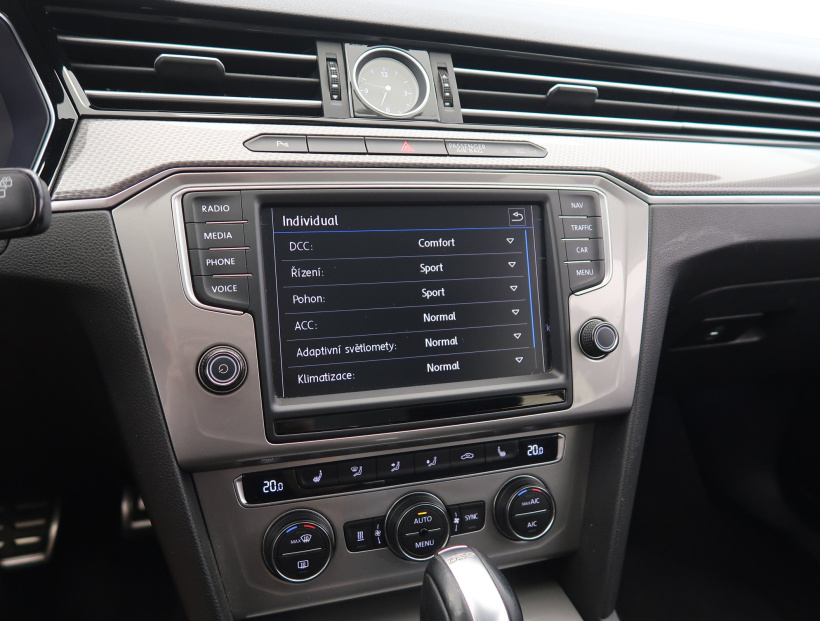 Volkswagen Passat, 2016