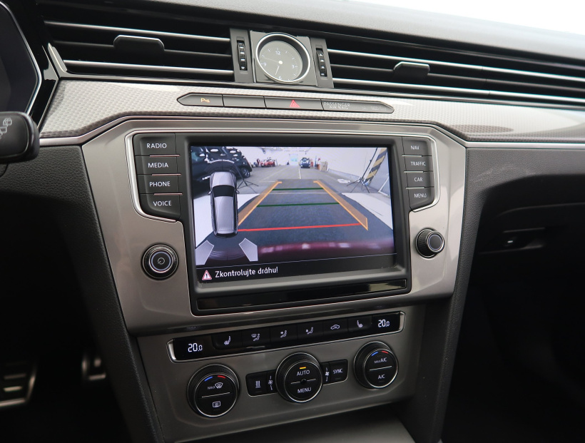 Volkswagen Passat, 2016