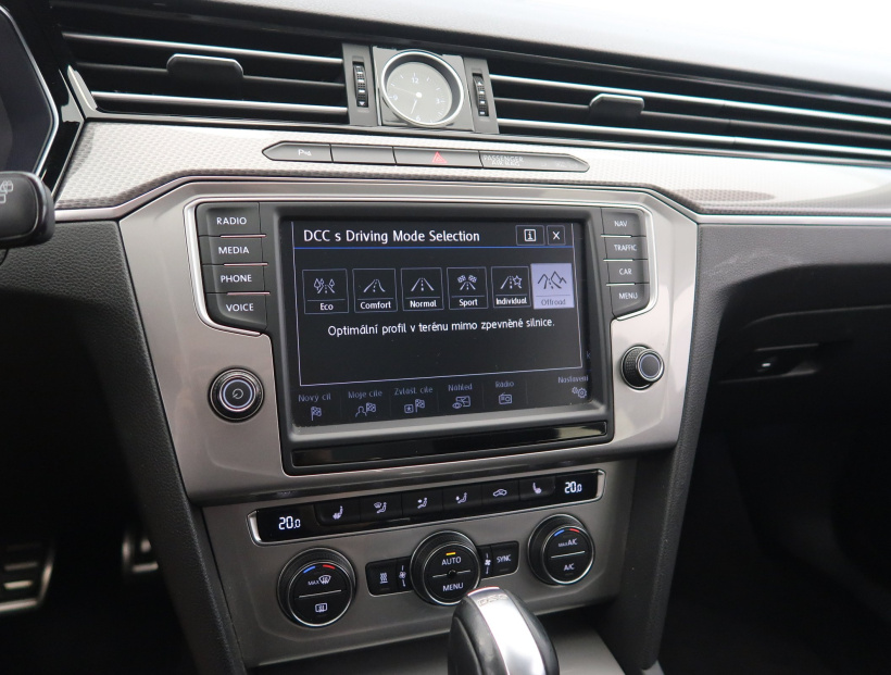 Volkswagen Passat, 2016