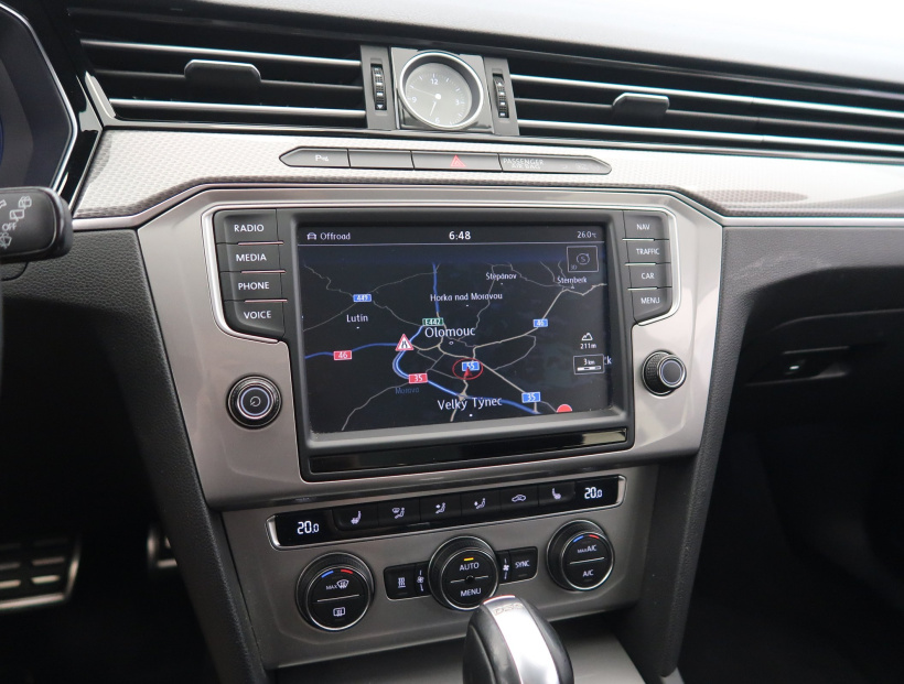 Volkswagen Passat, 2016