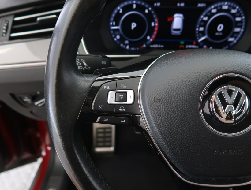 Volkswagen Passat, 2016