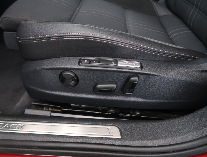 Volkswagen Passat, 2016