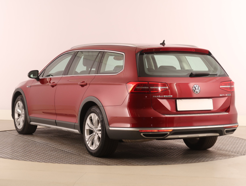 Volkswagen Passat, 2016