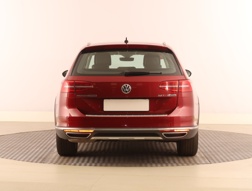Volkswagen Passat, 2016