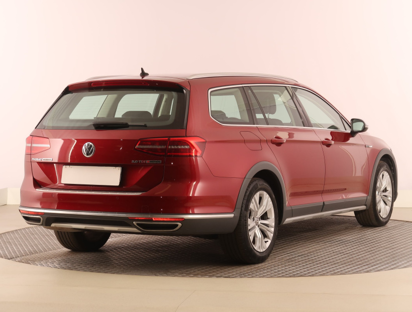 Volkswagen Passat, 2016