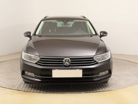 Volkswagen Passat - 2015