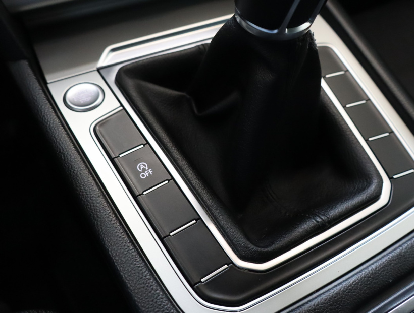 Volkswagen Passat, 2015