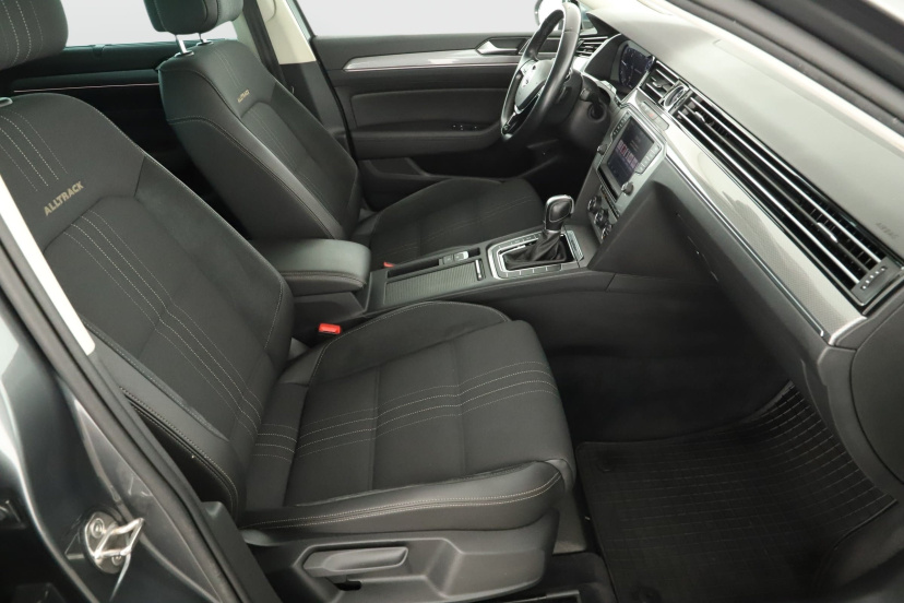 Volkswagen Passat, 2017