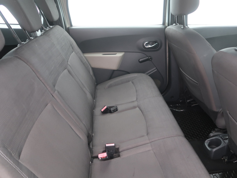 Dacia Lodgy, 2013