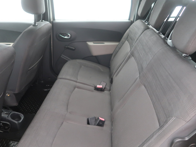Dacia Lodgy, 2013