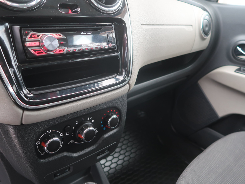 Dacia Lodgy, 2013